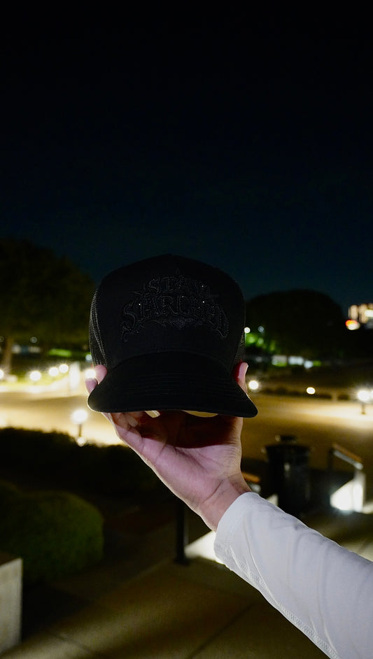 "STAYSTARCHED SHINE ROCK CAP"